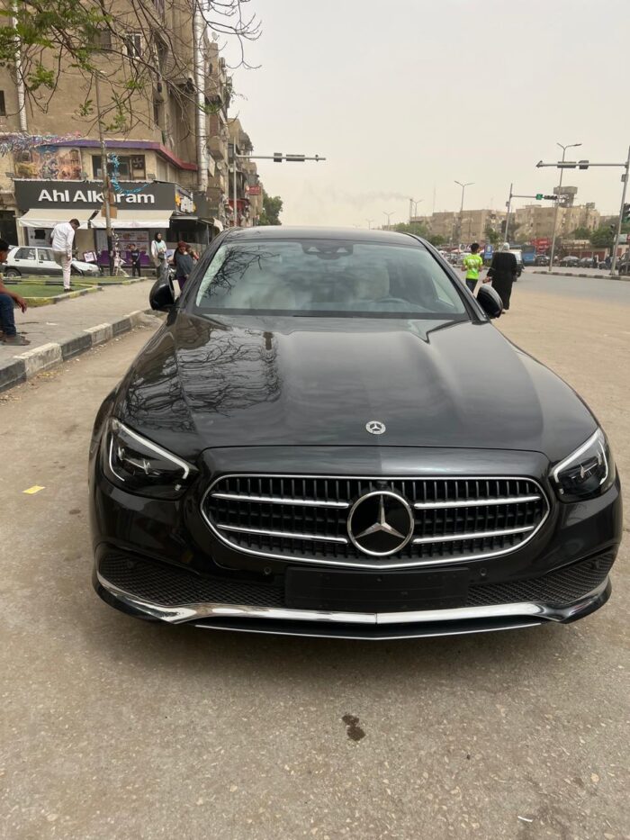 إيجار سيارة مرسيدس e200 موديل 2022